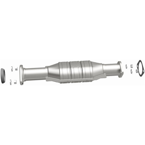 MagnaFlow Direct Fit Catalytic Converter 01-02 Montero 3.5L Rear