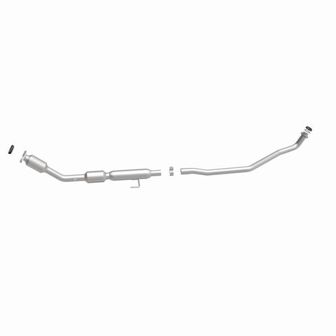 MagnaFlow Direct Fit Catalytic Converter 14-15 Toyota Corolla 1.8L