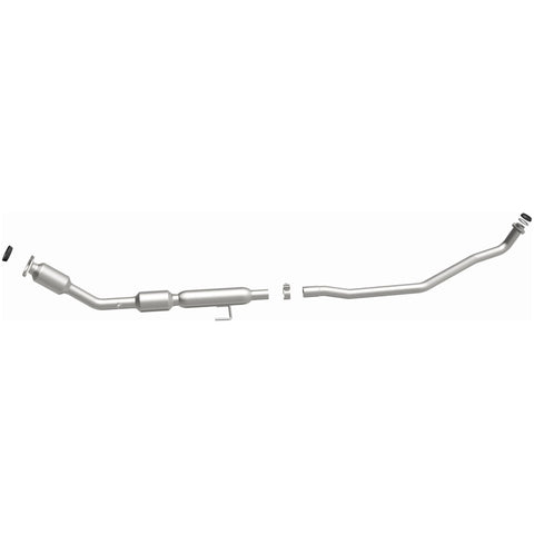 MagnaFlow Direct Fit Catalytic Converter 14-15 Toyota Corolla 1.8L