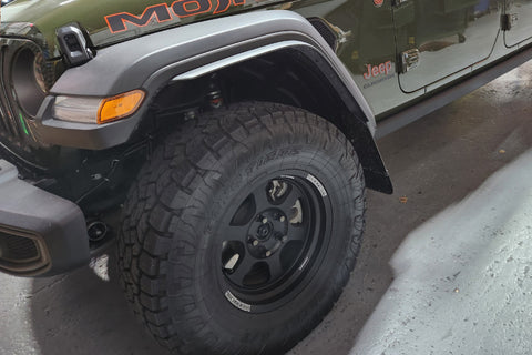 Rally Armor 19-25 Jeep JT Gladiator (Mojave/Rubicon) Black Mud Flap w/Grey Logo