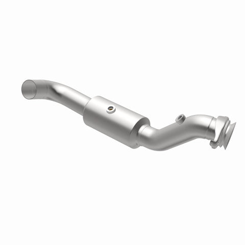 MagnaFlow Direct Fit Catalytic Converter 2015-2017 F-150 V6 2.7 OEM Underbody