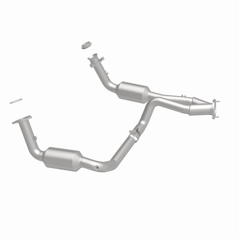 MagnaFlow DF Catalytic Conv OEM 2005 GMC Sierra/Chevrolet Silverado 1500/Cadillac Escalade Underbody