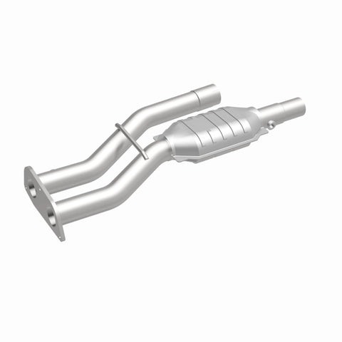 MagnaFlow Direct Fit Catalytic Converter 98 GM Truck 5.7L