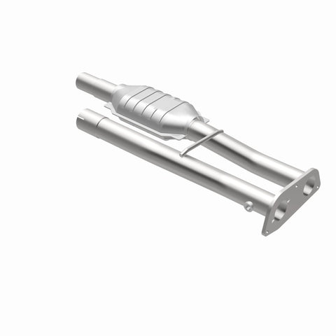 MagnaFlow Direct Fit Catalytic Converter 98 GM Truck 5.7L
