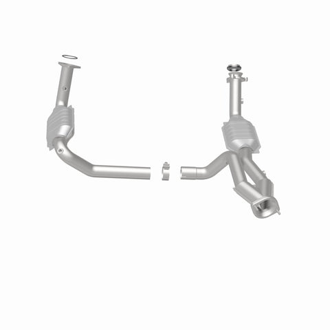 MagnaFlow DF Cat. Conv 02-06 Cadillac Truck. 8 5.3L Dual Conv. Y-Pipe Assy 2wd/Chevy Truck 99-07