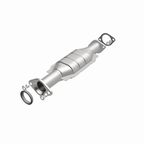 MagnaFlow Direct Fit Catalytic Converter 01-02 Montero 3.5L Rear