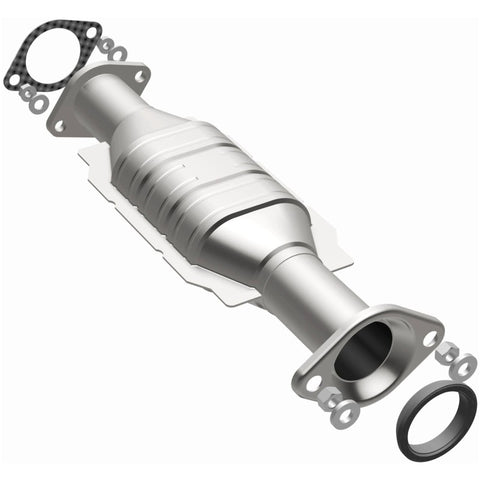 MagnaFlow Direct Fit Catalytic Converter 01-02 Montero 3.5L Rear