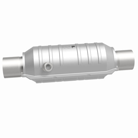 MagnaFlow Universal Catalytic Converter 2.25 OEM Angled O2