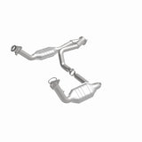 MagnaFlow DF Cat. Conv 02-06 Cadillac Truck. 8 5.3L Dual Conv. Y-Pipe Assy 2wd/Chevy Truck 99-07