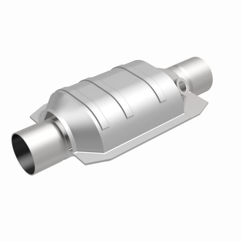 MagnaFlow Universal Catalytic Converter 2.25 W/Single O2 Boss