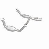 MagnaFlow DF Cat. Conv 02-06 Cadillac Truck. 8 5.3L Dual Conv. Y-Pipe Assy 2wd/Chevy Truck 99-07