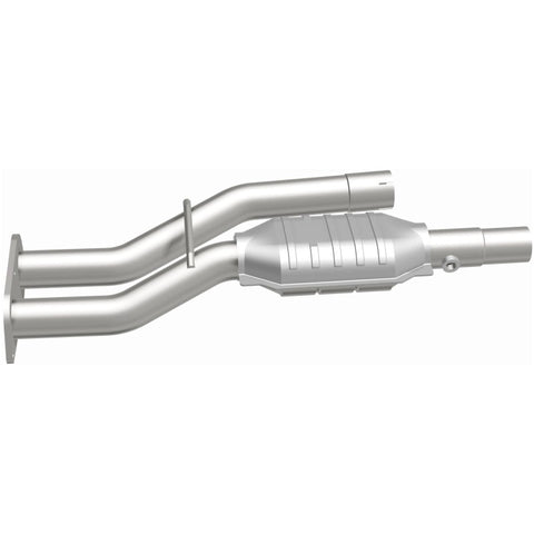 MagnaFlow Direct Fit Catalytic Converter 98 GM Truck 5.7L