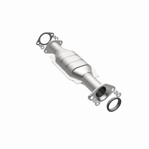 MagnaFlow Direct Fit Catalytic Converter 01-02 Montero 3.5L Rear