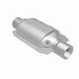 MagnaFlow Universal Catalytic Converter 2.25 W/Single O2 Boss