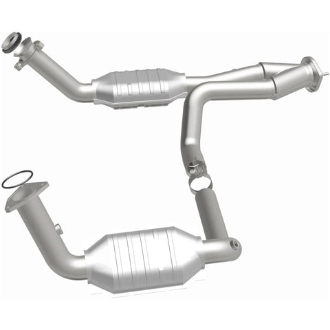 MagnaFlow DF Cat. Conv 02-06 Cadillac Truck. 8 5.3L Dual Conv. Y-Pipe Assy 2wd/Chevy Truck 99-07