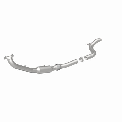 MagnaFlow Left Side Direct Fit Catalytic Converter 15-17 Chrysler 300 3.6L (4-Bolt Flange)