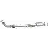 MagnaFlow Direct Fit Catalytic Converter 10-11 Toyota Camry 2.5L