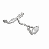 MagnaFlow DF Cat. Conv 02-06 Cadillac Truck. 8 5.3L Dual Conv. Y-Pipe Assy 2wd/Chevy Truck 99-07
