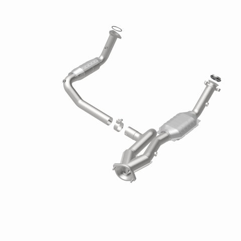 MagnaFlow DF Cat. Conv 02-06 Cadillac Truck. 8 5.3L Dual Conv. Y-Pipe Assy 2wd/Chevy Truck 99-07
