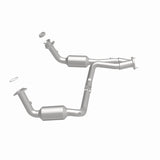 MagnaFlow DF Catalytic Conv OEM 2005 GMC Sierra/Chevrolet Silverado 1500/Cadillac Escalade Underbody
