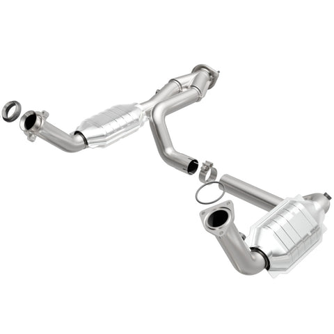 MagnaFlow DF Cat. Conv 02-06 Cadillac Truck. 8 5.3L Dual Conv. Y-Pipe Assy 2wd/Chevy Truck 99-07