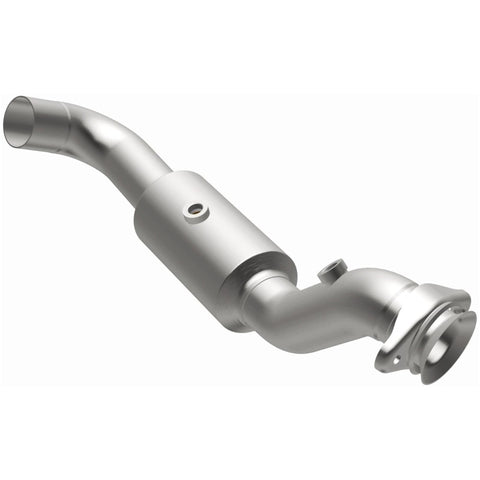 MagnaFlow Direct Fit Catalytic Converter 2015-2017 F-150 V6 2.7 OEM Underbody