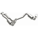 MagnaFlow DF Catalytic Conv OEM 2005 GMC Sierra/Chevrolet Silverado 1500/Cadillac Escalade Underbody