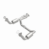 MagnaFlow DF Catalytic Conv OEM 2005 GMC Sierra/Chevrolet Silverado 1500/Cadillac Escalade Underbody