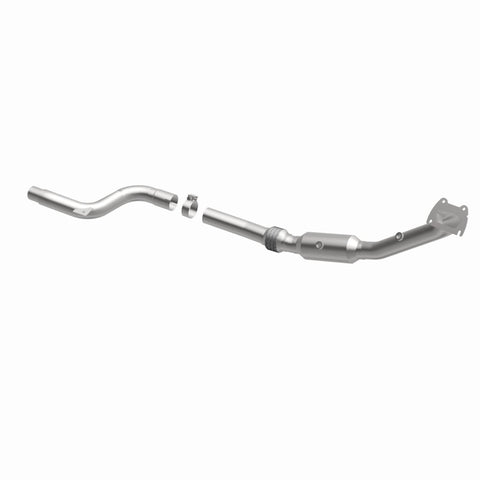 MagnaFlow Left Side Direct Fit Catalytic Converter 15-17 Chrysler 300 3.6L (4-Bolt Flange)