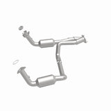 MagnaFlow DF Catalytic Conv OEM 2005 GMC Sierra/Chevrolet Silverado 1500/Cadillac Escalade Underbody