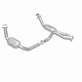 MagnaFlow DF Cat. Conv 02-06 Cadillac Truck. 8 5.3L Dual Conv. Y-Pipe Assy 2wd/Chevy Truck 99-07