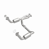 MagnaFlow DF Catalytic Conv OEM 2005 GMC Sierra/Chevrolet Silverado 1500/Cadillac Escalade Underbody
